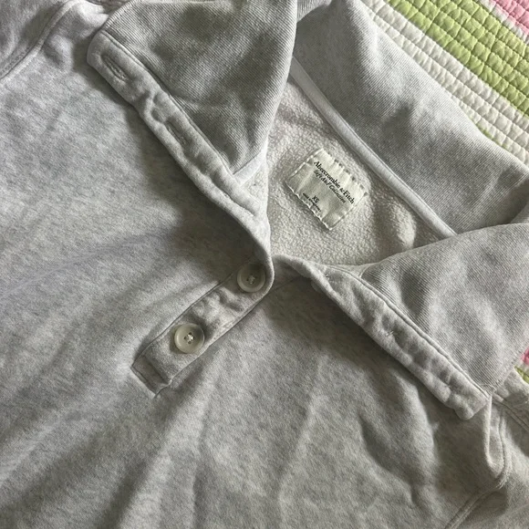 ABERCROMBIE Cozy Gray Pullover Sweatshirt - Picture 3 of 5